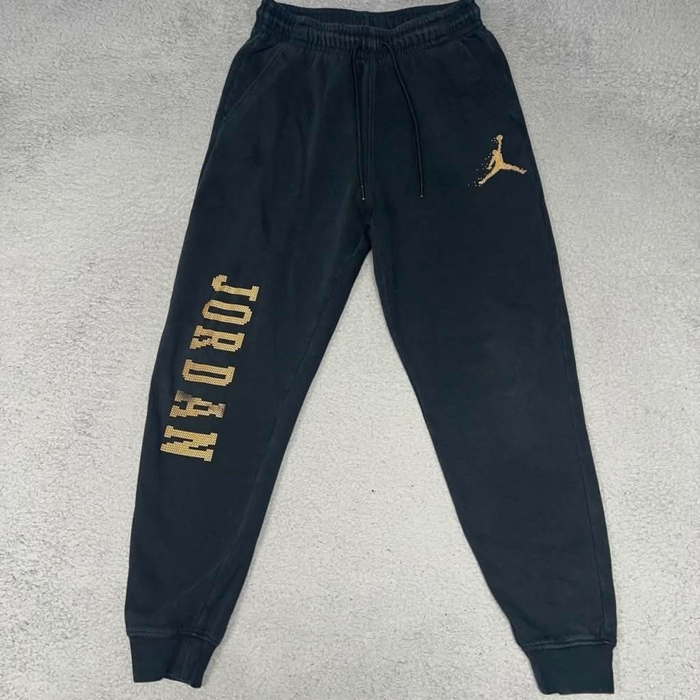 Jordan Essentials Holiday Sweatpants Men's Sz S Black Fleece Gold Jumpman Jogger